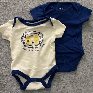 Chickpea Baby Lion Short Sleeve Bodysuit
0-3 Months